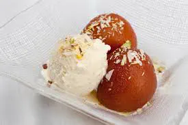 Hot Gulab Jamun With Ice Cream