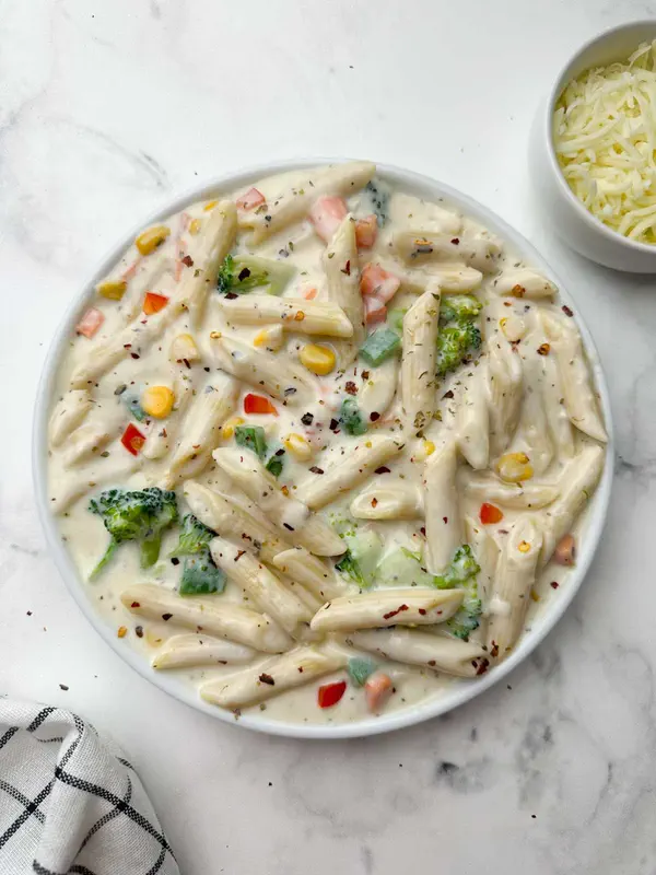 White Sauce Pasta